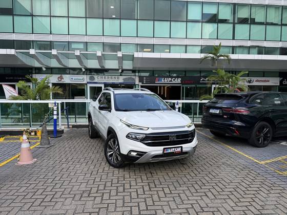 FIAT TORO 2.0 16V TURBO DIESEL VOLCANO 4WD AT9 FIAT TORO 2.0 16V TURBO DIESEL VOLCANO 4WD AT9